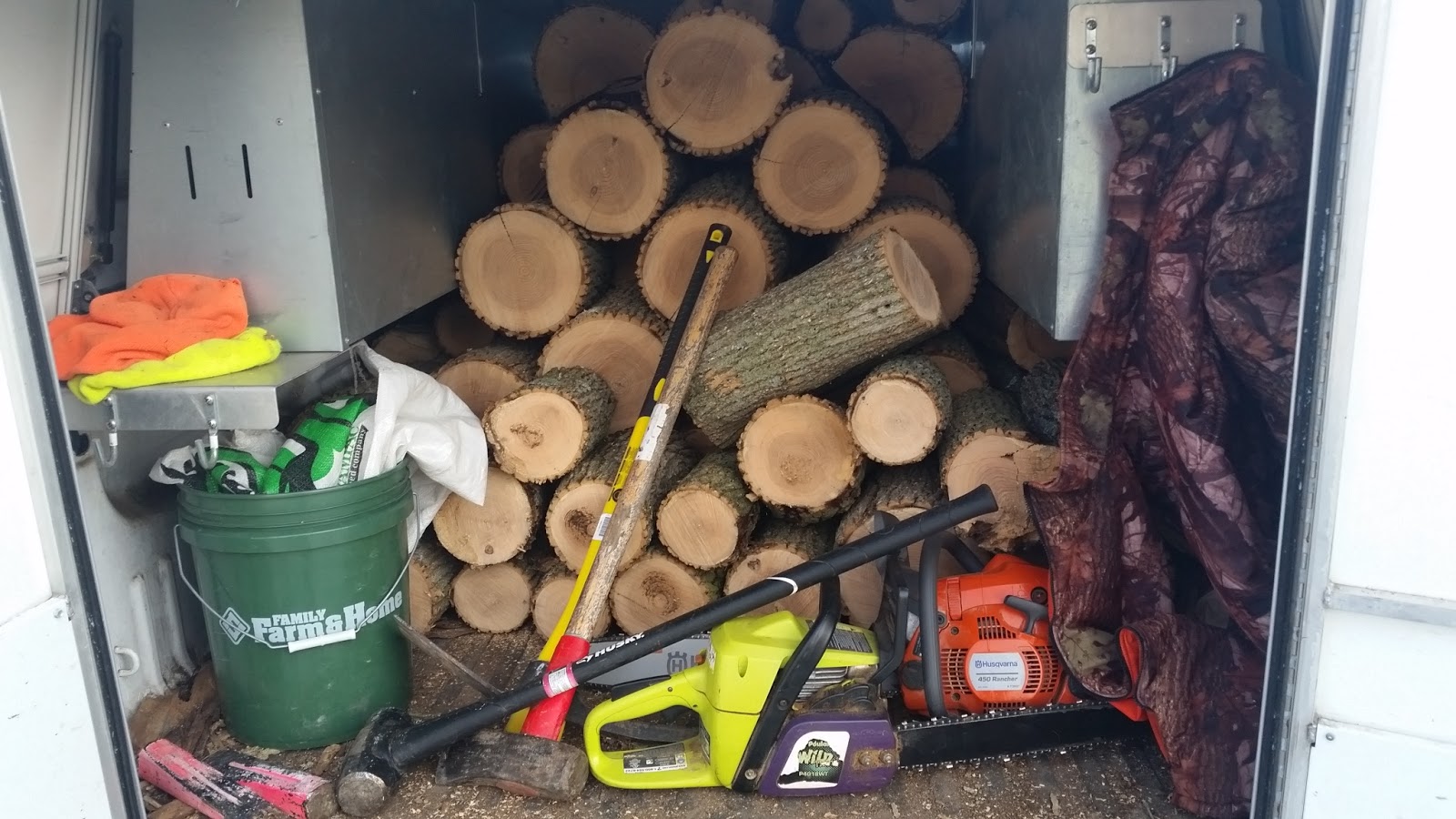 Eaton Rapids Joe Recreating outside