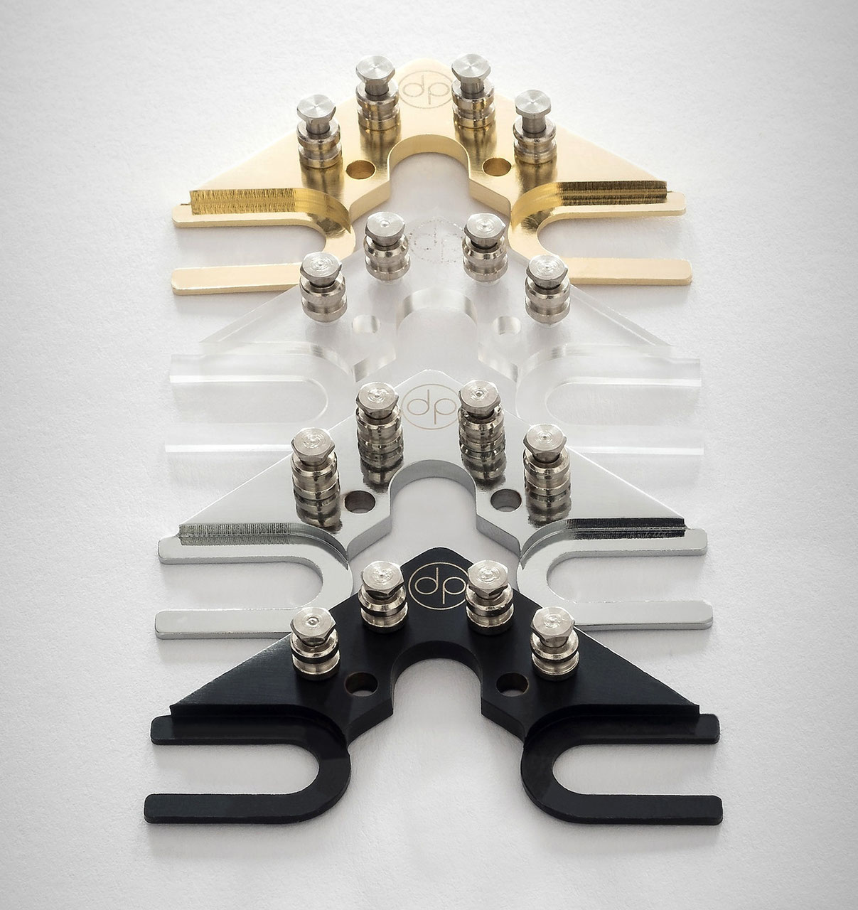 Gear Otaku: 3対3 ヘッドのチューニングを安定させるString Butler、ローラー式ストリングガイドで弦とナットの摩擦を低減