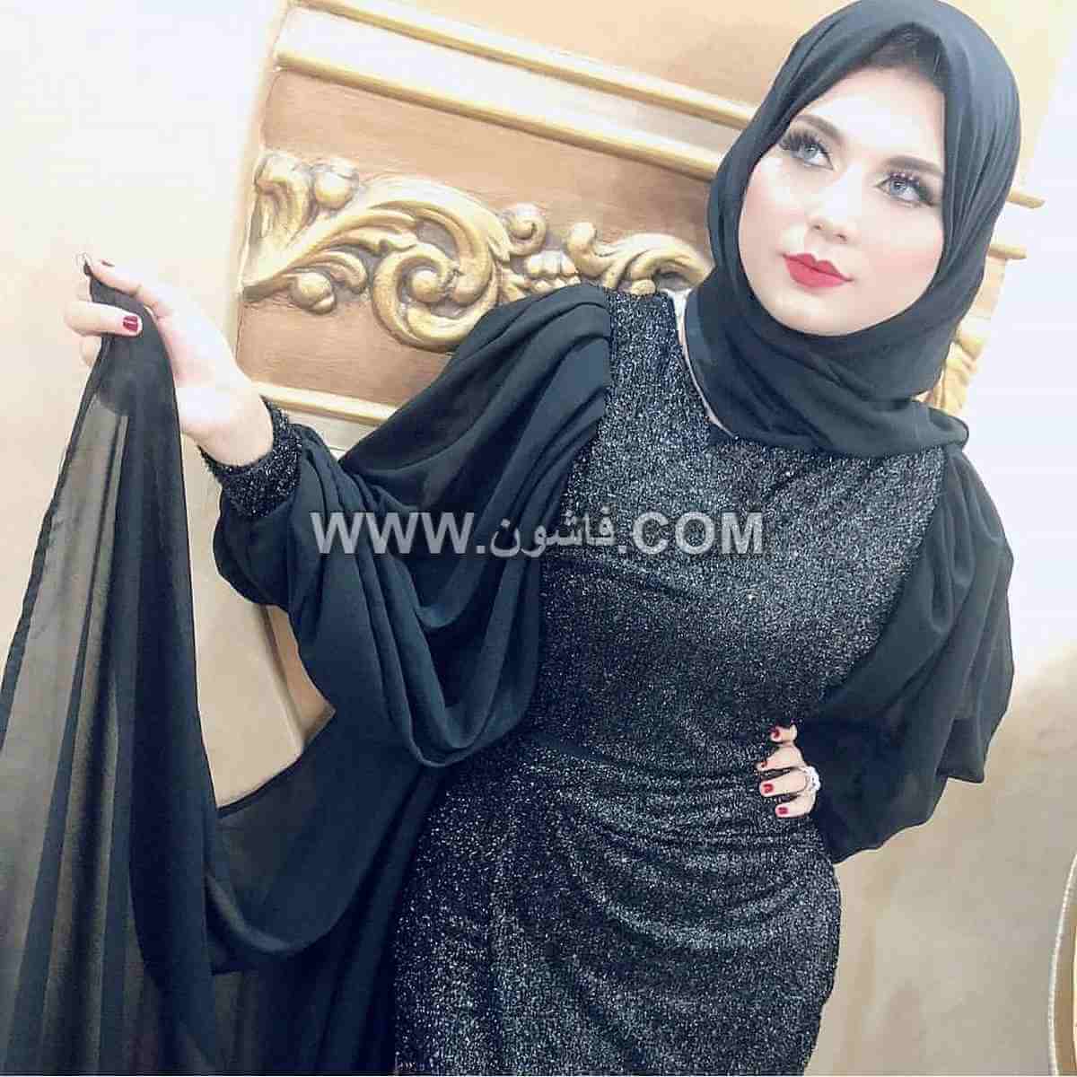 فستان سهرة باللون الاسود للمحجبات A black evening dress for veiled women