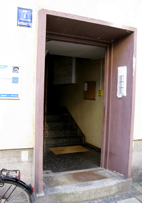 Traces Of Evil Nazi Graves In Munich