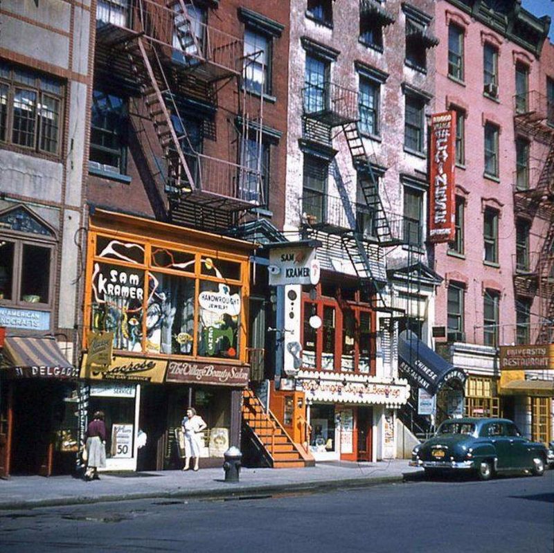 55 Fascinating Photos That Capture Street Scenes Of New York City In The 1950s Vintage News Daily