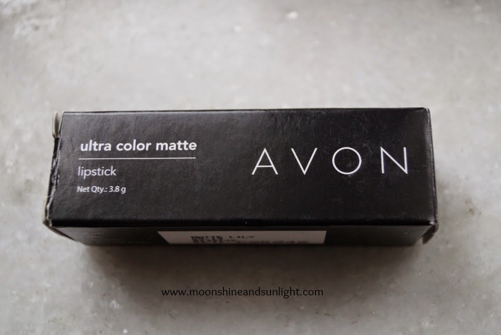 Indian beauty and makeup blog from Kolkata- AVON ultra color matte lipstick in Matte lily review, swatch and price in India