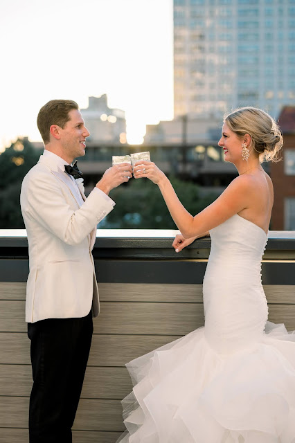 St. Louis Wedding Photographer & Videographer | Black & White Minimalist Wedding | Jewish Wedding | Rooftop Poolside Wedding