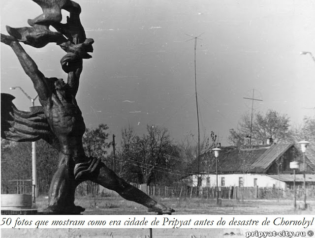 https://magg.pt/2019/05/29/50-fotos-que-mostram-como-era-pripyat-antes-do-desastre-de-chernobyl