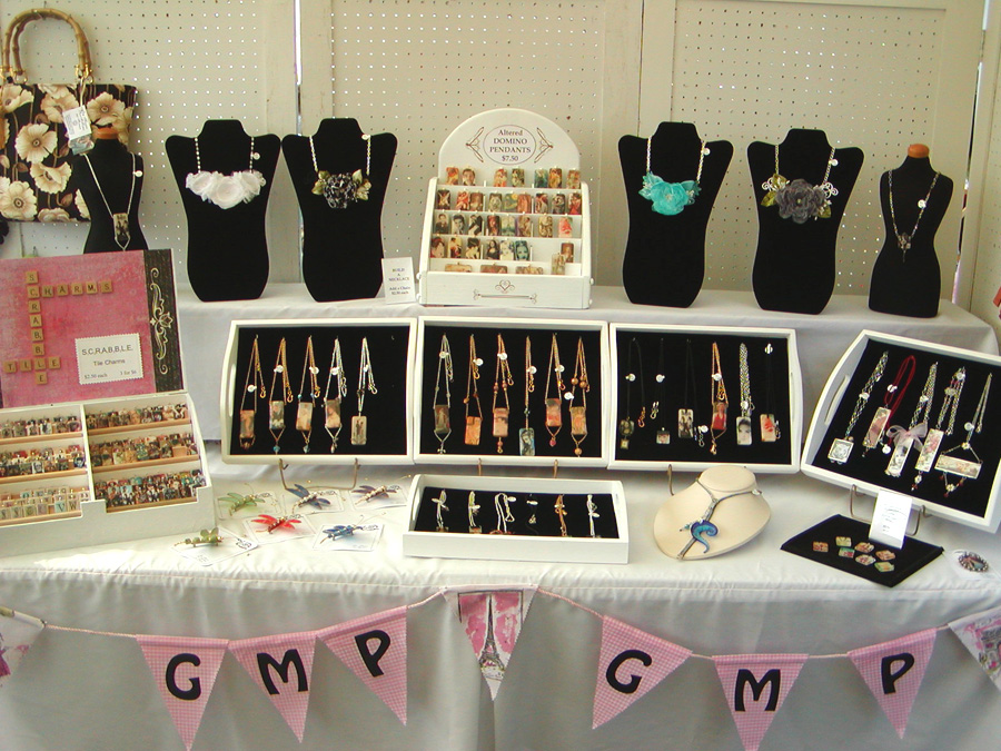 Gray Mountain PurseANalities & Accessories