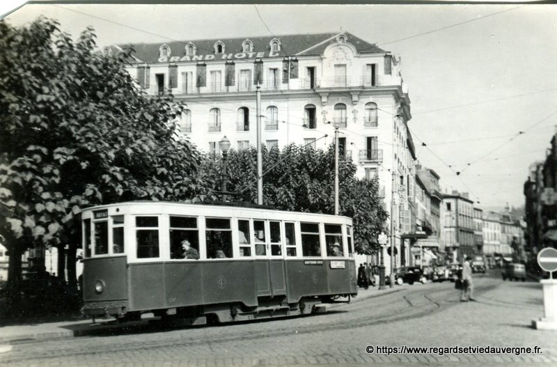 Le Tramway de ClermontFerrand, hier.Regards et Vie d'Auvergne