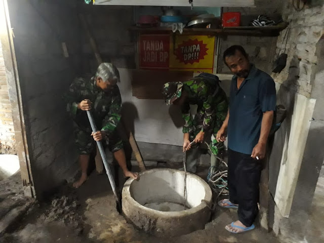 Ini Ungkapan Warga Jimbung Yang Dibuatkan Jamban Oleh TNI 