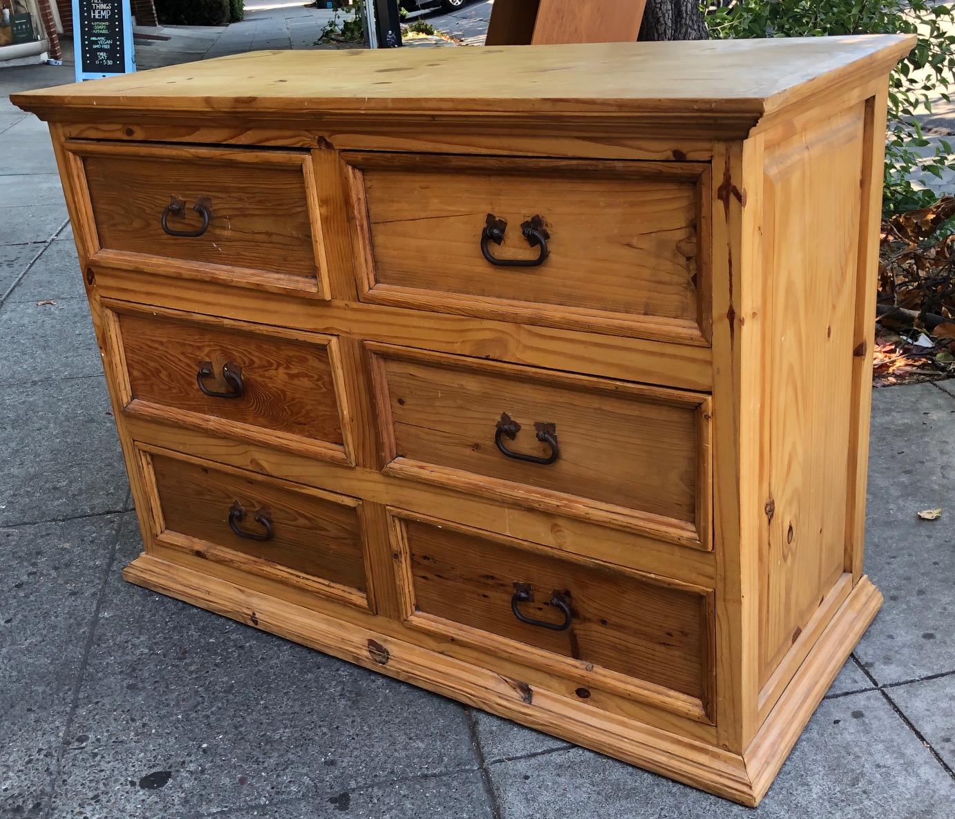 UHURU FURNITURE & COLLECTIBLES SOLD 99625 Rustic Knotty Pine 6 Drawer Dresser 49” x 21” x 35