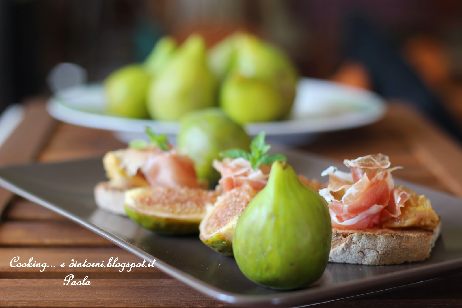 Cooking...e dintorni Crostini con fichi e prosciutto