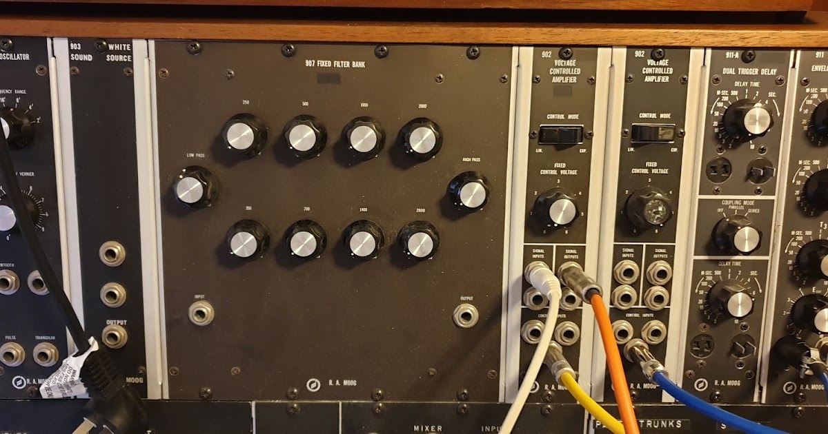 JonDent - Exploring Electronic Music: mOOG 907 Fixed Filter Bank.