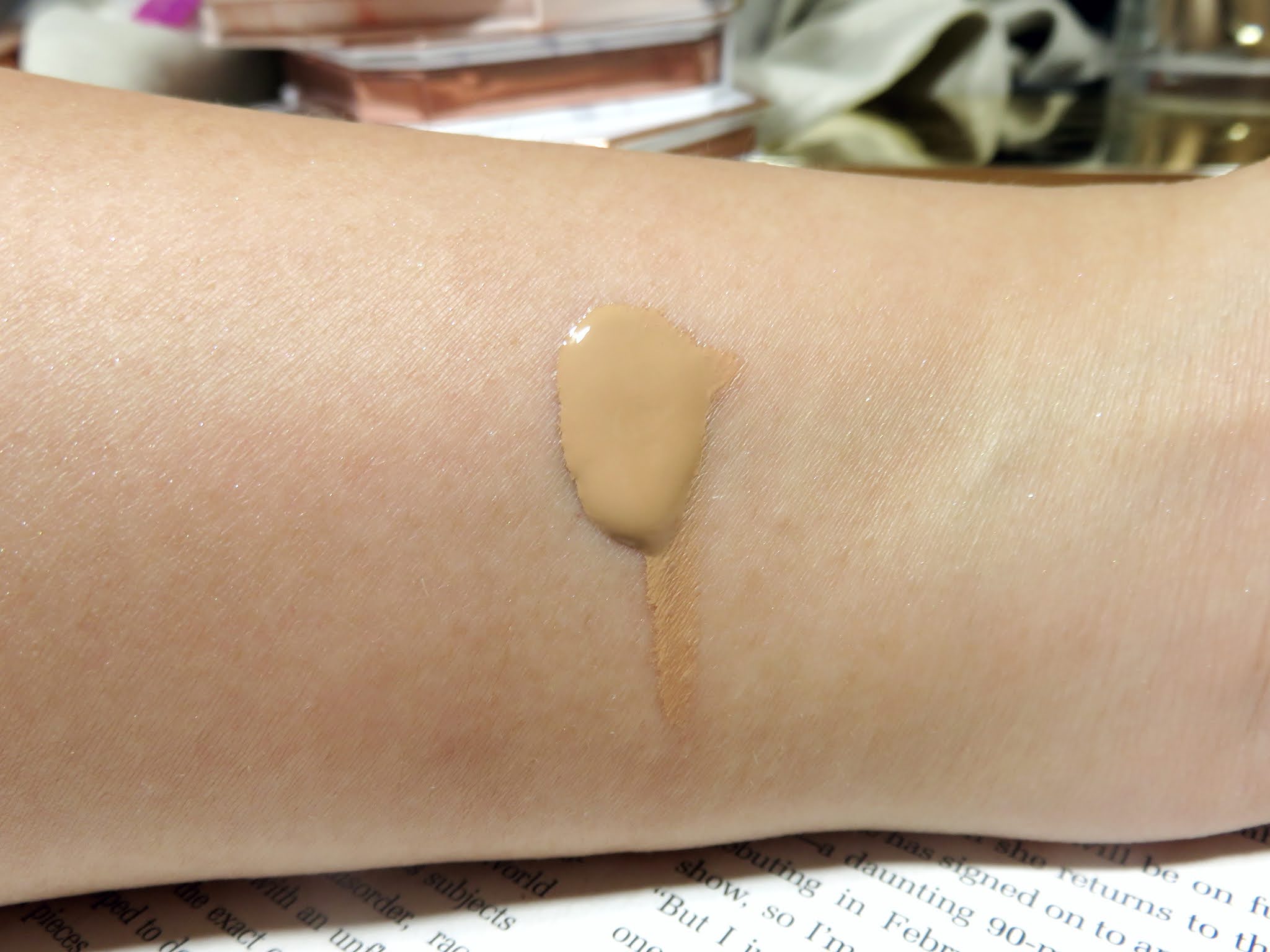 Review, Chanel Les Beiges Healthy Glow Foundation