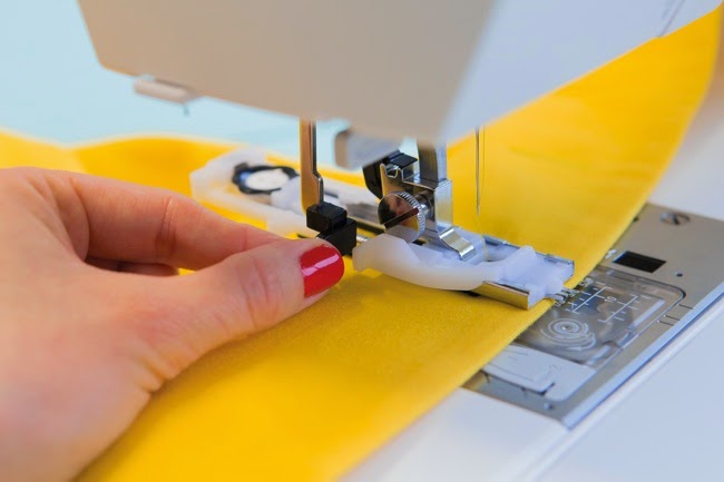 How to sew one-step buttonholes