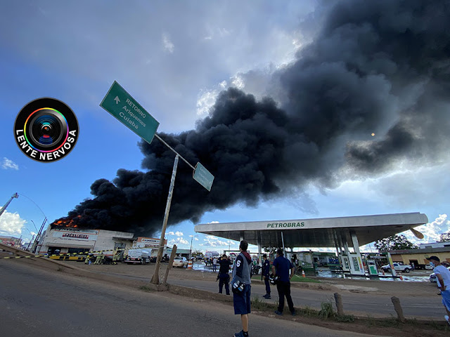 Revendedora de pneus é destruída por incêndio na capital - VEJA AS FOTOS 13 Revendedora de pneus é destruída por incêndio na capital - VEJA AS FOTOS
