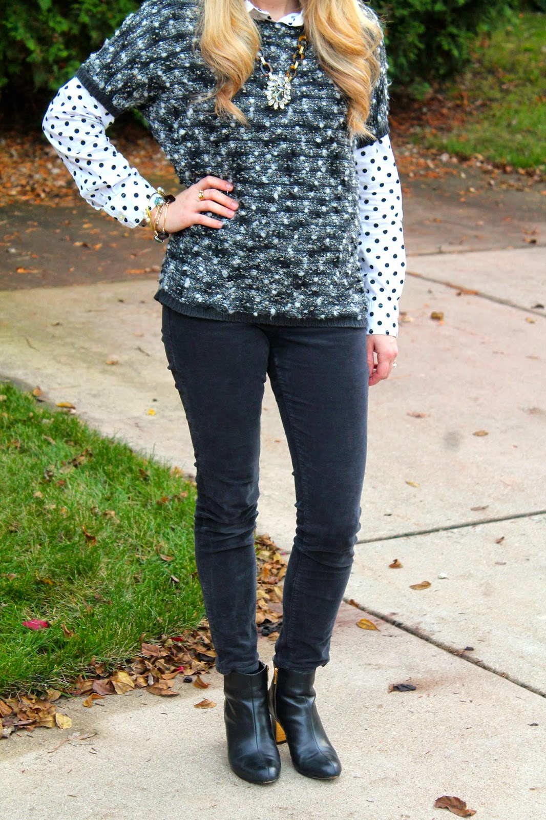I do deClaire: Polka Dots Layered with Short Sleeve Sweater