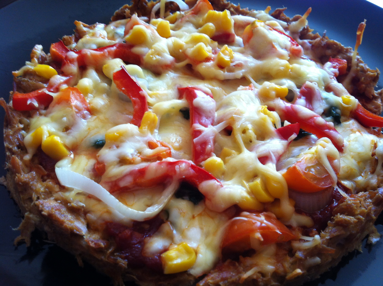 cloudy&amp;#39;s food blog: Pizza mit Thunfischboden