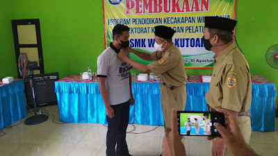 SMK Widya Kutoarjo Gelar Program PKW Pertajam Kemampuan Lulusan SMK Menjadi Entrepreneur