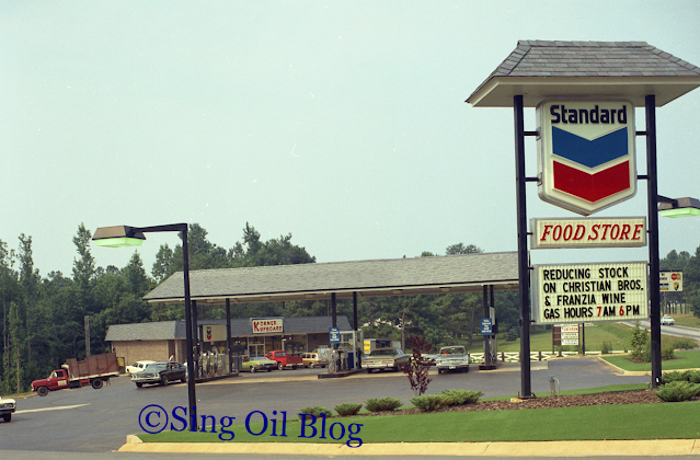 Powder Springs Chevron Convenience Store in 1970s - Sing Oil Company Blog - Marietta, GA