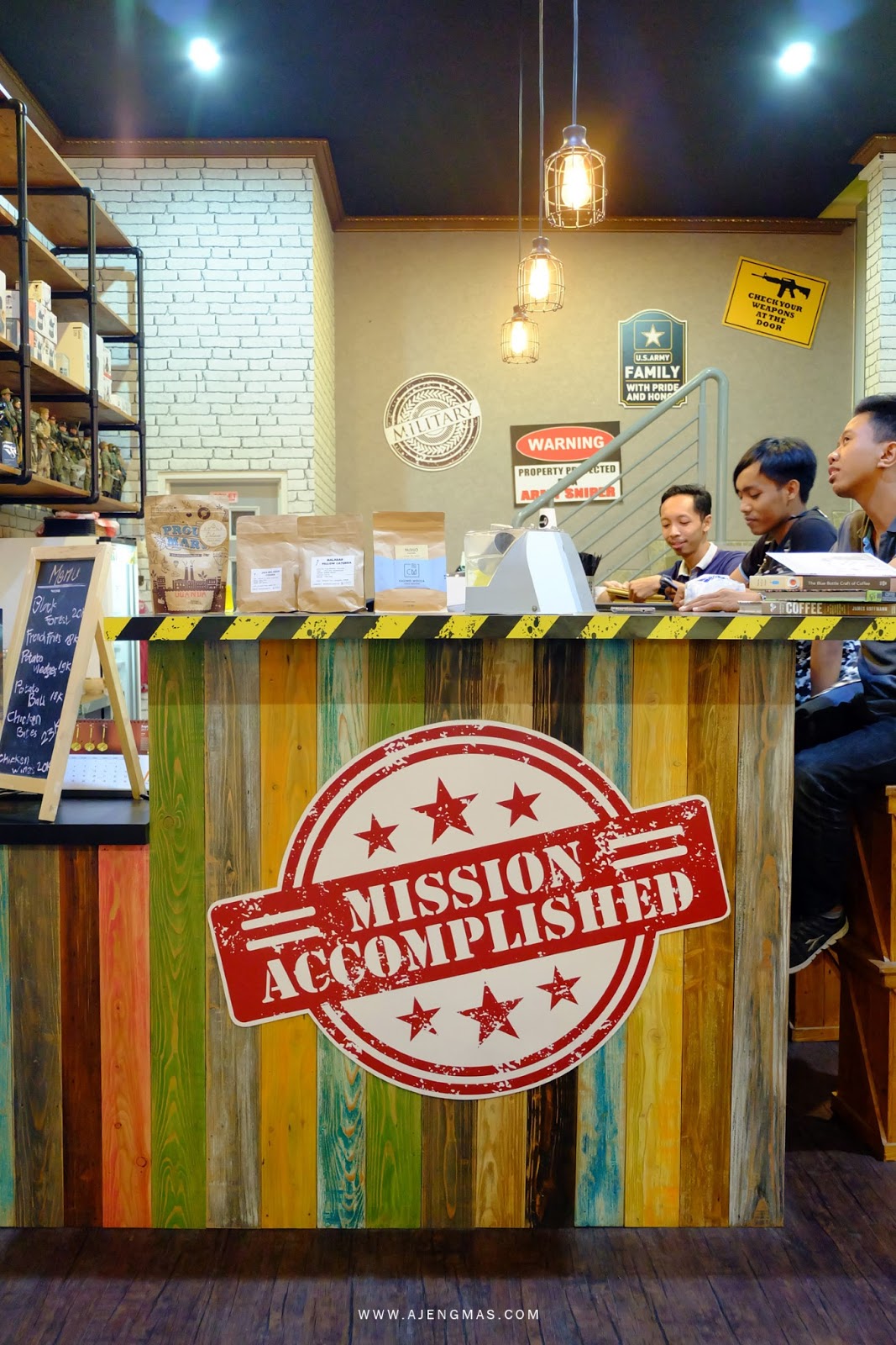 review-caliber-coffee-shop-jogja-butik-commando-chapter