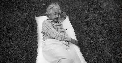 Einstein's habit of sleeping 10 hours a day