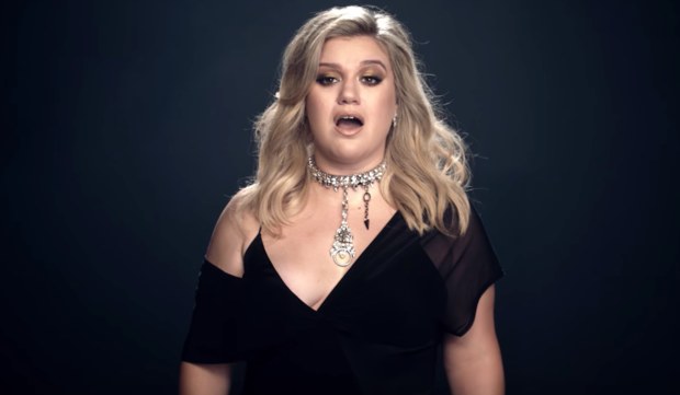 Kelly Clarkson Sings Her Past Away In New Video Single 'I Don't Think ...