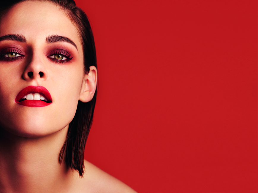 Kristen Stewart's Favorite Chanel Mascara Volumizes Like False