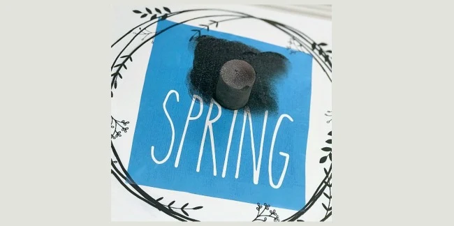 Think Spring Stenciled Wreath Decor