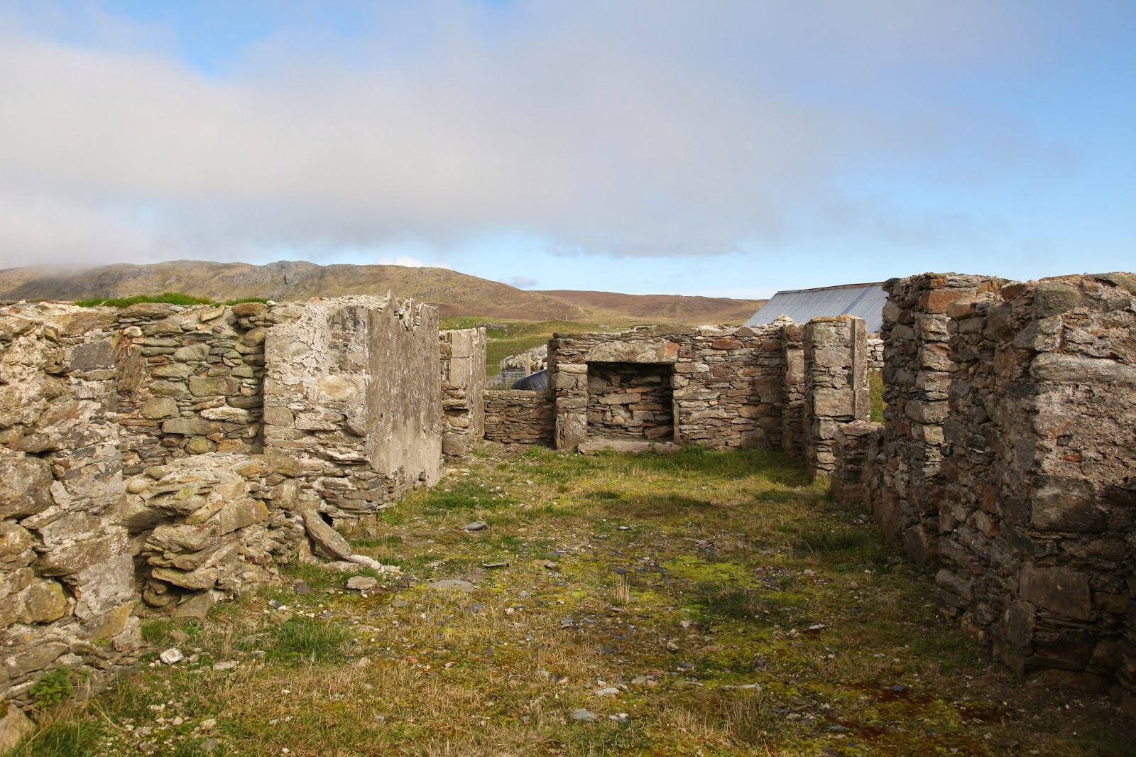 voussoirs LUND HAUNTING PLACE & MEMORY