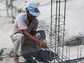 EL MAESTRO DE OBRAS XAVIER VALDERAS: CONSTRUIR LOS CIMIENTOS