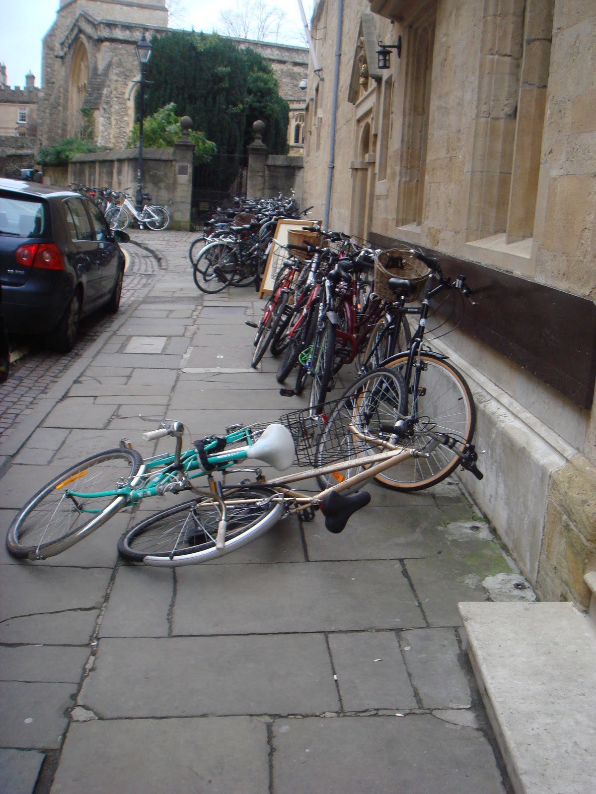 4 koła 2 widelce rowery po angielsku