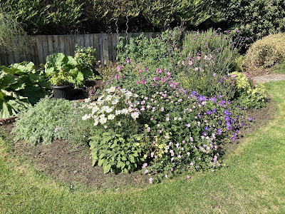 The finished flower bed
