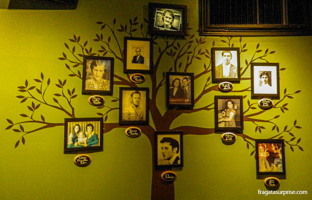 Árvore genealógica dos Presley, no pavilhão dos Troféus de Graceland