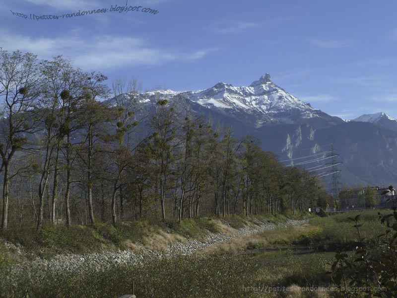 Fleuve Venant Des Alpes 2 Lettres Petites randonnées: 101113 Monthey le long du Rhône