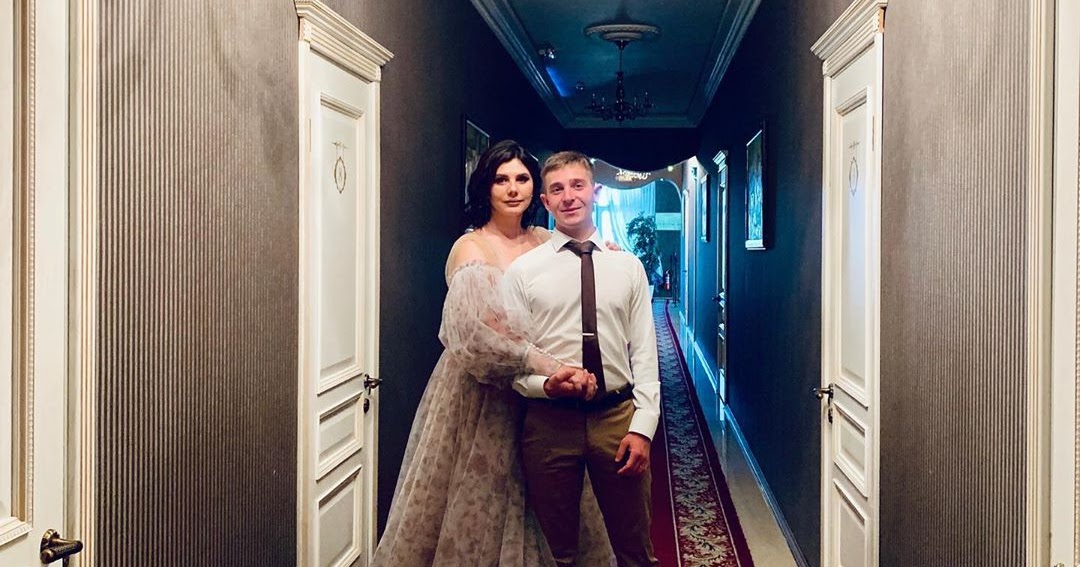 Russian Influencer Marries 20YearOld Stepson After Divorcing His Dad