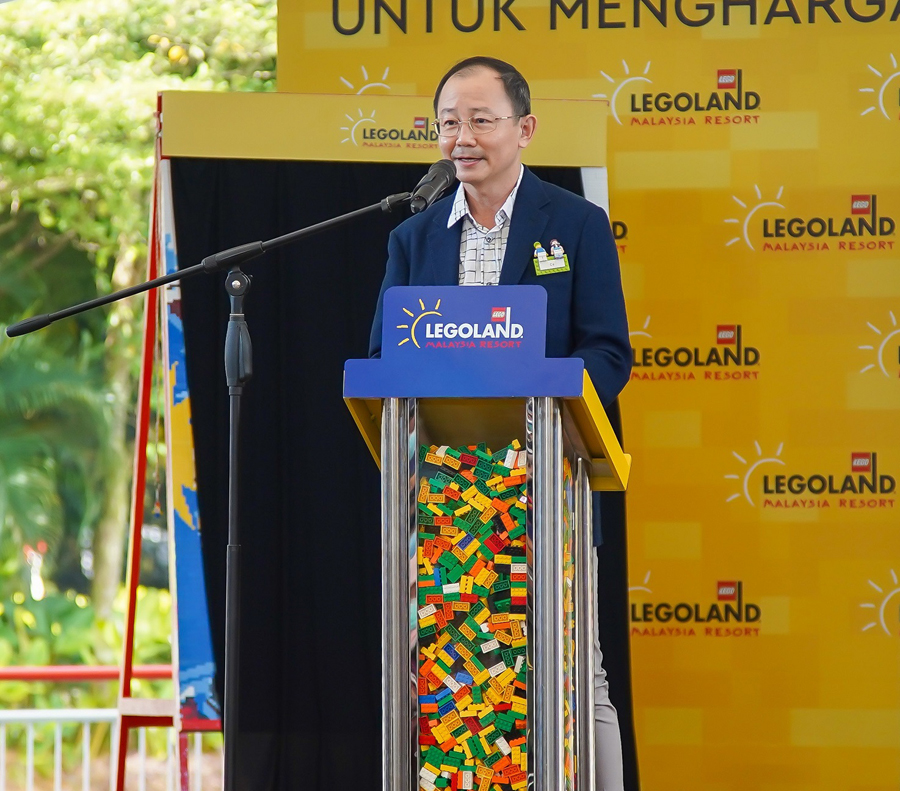 LEGOLAND® Malaysia Resort Lancarkan LEGO® Frontliner Tribute Murals
