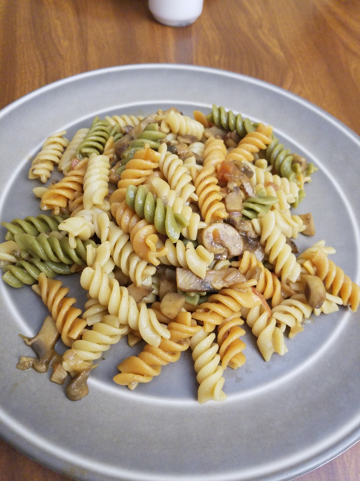 Pasta Rotini con Mushrooms (Setas)