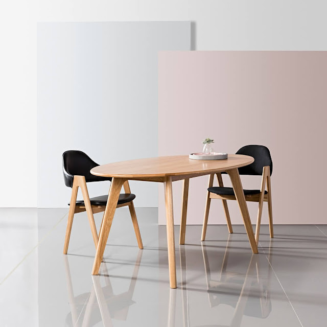 Oval wooden dining table and chairs Wooden dining table and chairs