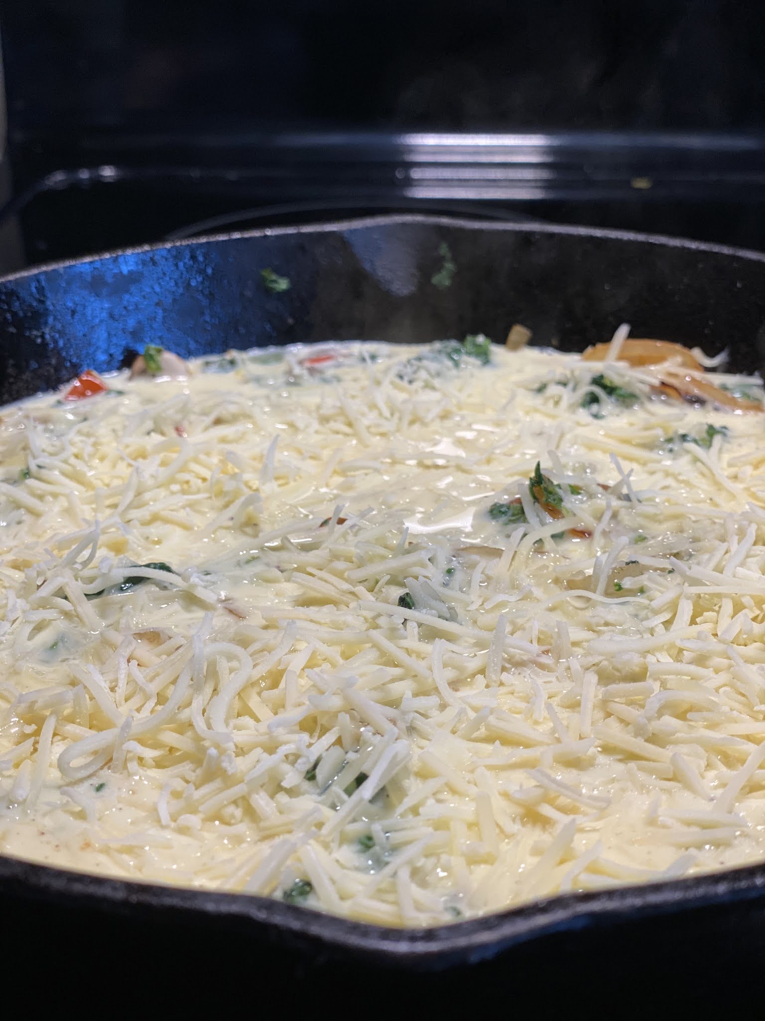 Crustless Mushroom, Spinach, and Tomato Quiche