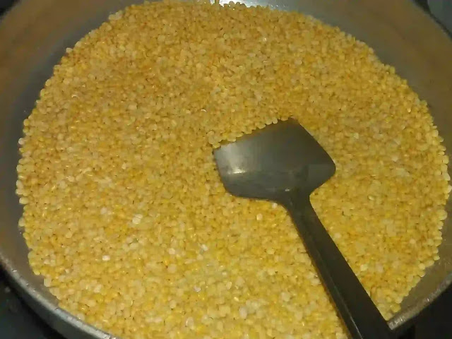 Dry-roast-moong-dal Dry-roast-moong-dal