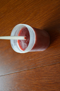 domowy zdrowy sorbet z truskawek