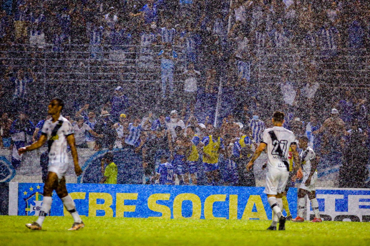 SAI CAMPEÃO HOJE: decisões na Série B agitam os jogos de futebol com  transmissão na TV nesta sexta-feira (29) - Polêmica Paraíba - Polêmica  Paraíba