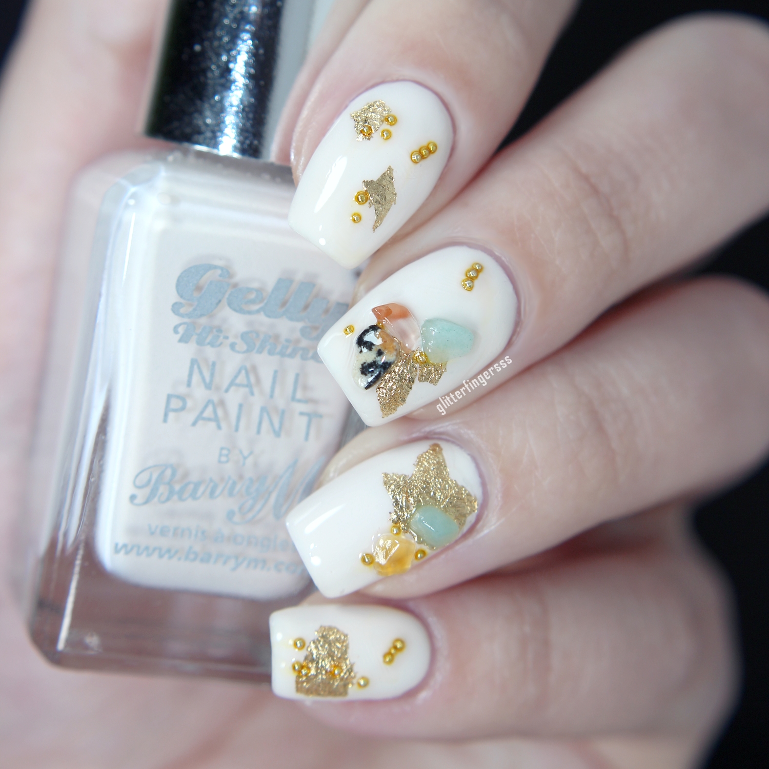 Nail Art with Stones Glitterfingersss in english