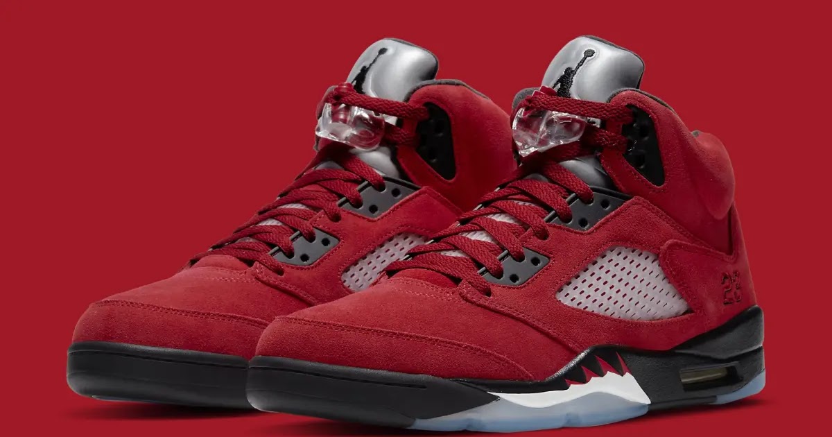 Ranking the Top 10 Sneaker Releases of April 2021 (Photos, Prices