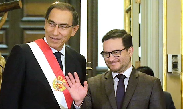 El presidente de la República, Martín Vizcarra, tomó juramento hoy a Edgar Manuel Vásquez Vela en el Despacho de Comercio Exterior y Turismo. 