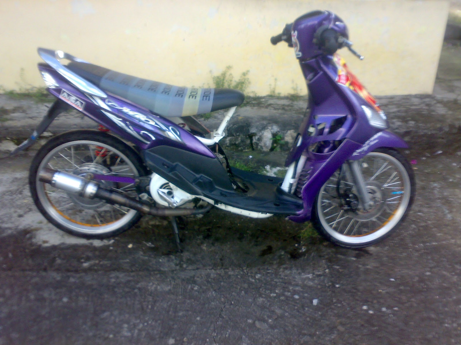  Modif  Mio  Sporty  Ring 17 Modifikasi Motor  Kawasaki Honda 