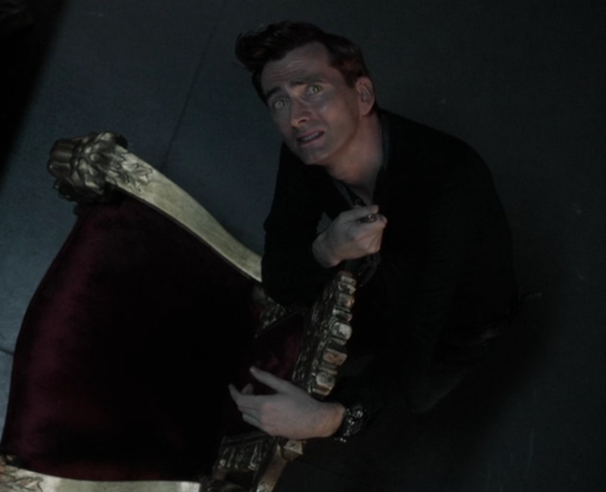 Good Omens Episode 4 Screencaps of David Tennant from fourth episode of Good Omens