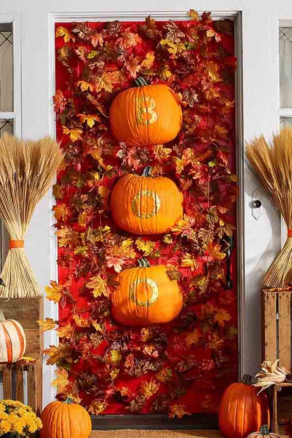 Easy and Scary Halloween Door Decorations 24 DIY Door Decoration Ideas