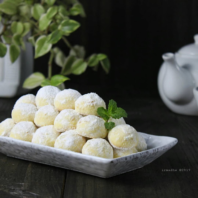 Resep Kue Putri Salju Keju Lembut dan Renyah