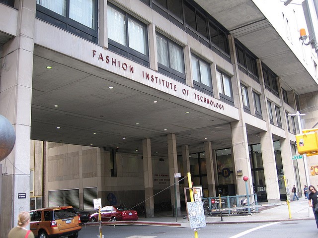Fashion Institute of Technology Attraction | New York Tourist Attraction