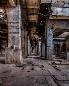 14-Christian-Richter-Architecture-with-Photographs-of-Abandoned-Buildings-www-designstack-co