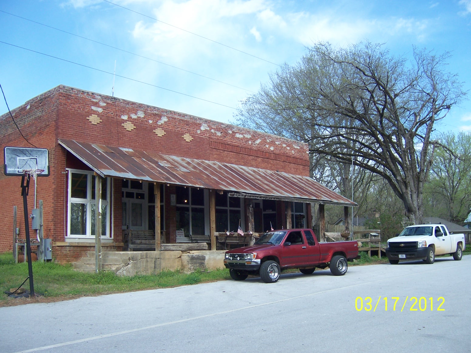 Buffalo River Musings Gilbert, Arkansas is a quiet, small town on the